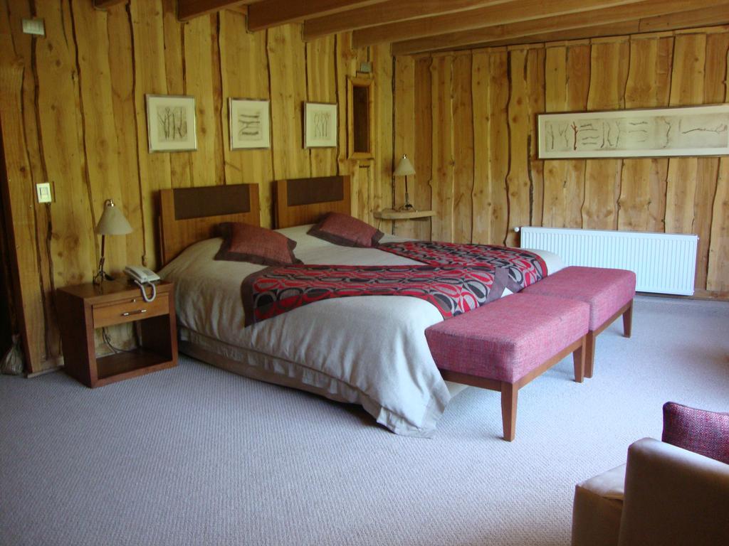 Huilo Huilo Nothofagus Hotel & Spa Puerto Fuy Bilik gambar