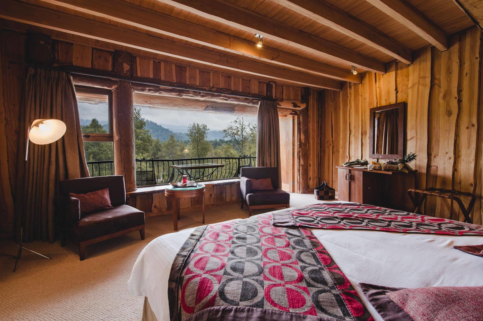 Huilo Huilo Nothofagus Hotel & Spa Puerto Fuy Luaran gambar