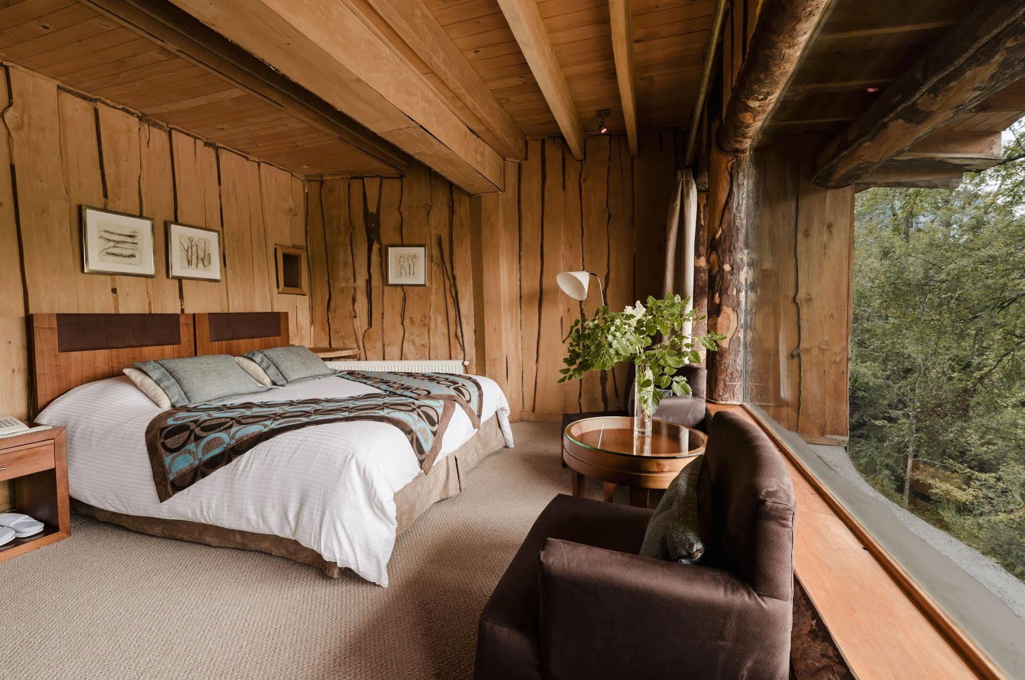 Huilo Huilo Nothofagus Hotel & Spa Puerto Fuy Luaran gambar